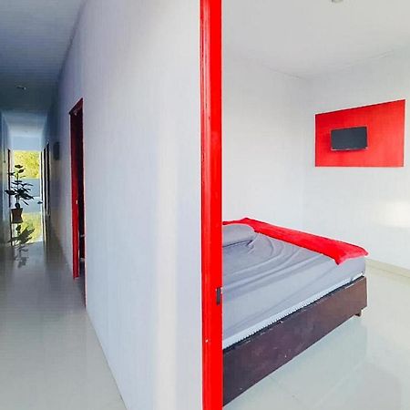Sky Residence Tomohon Mitra Reddoorz ภายนอก รูปภาพ