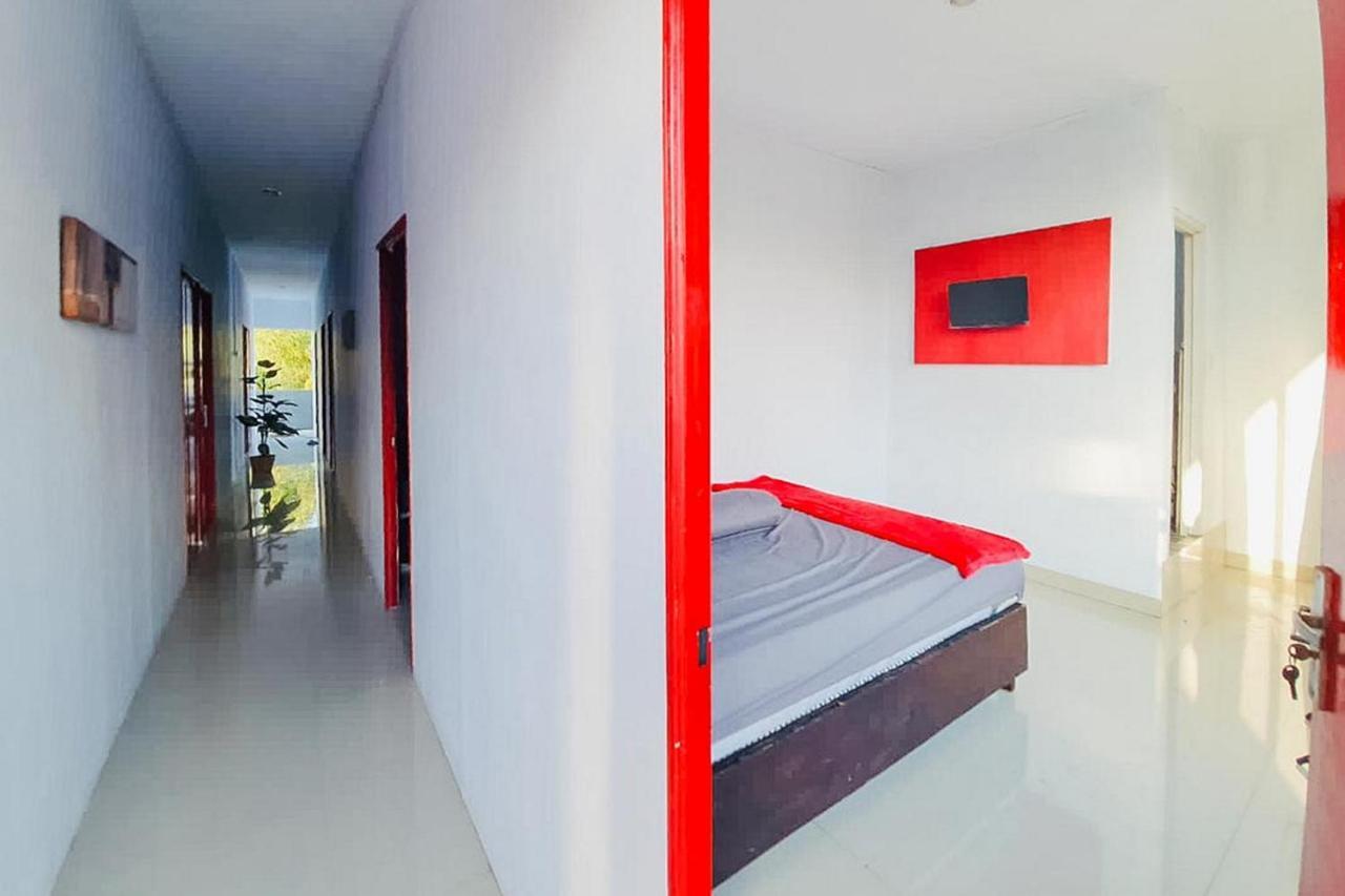 Sky Residence Tomohon Mitra Reddoorz ภายนอก รูปภาพ