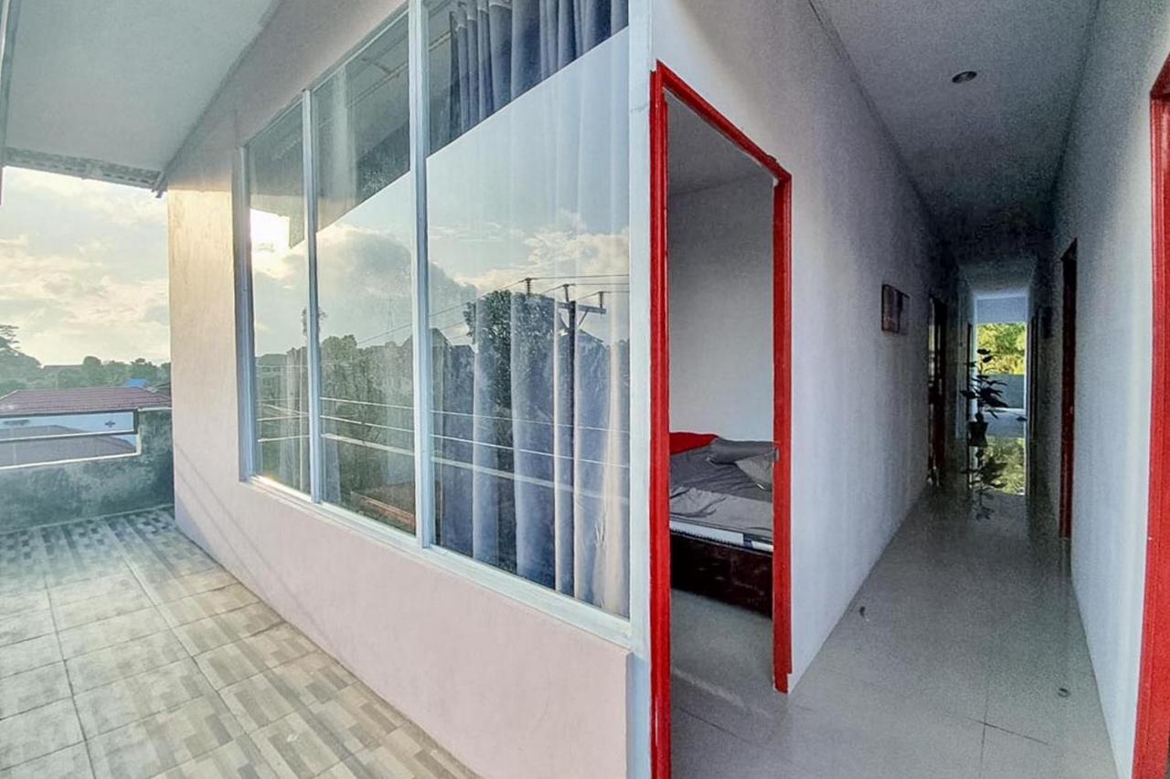 Sky Residence Tomohon Mitra Reddoorz ภายนอก รูปภาพ